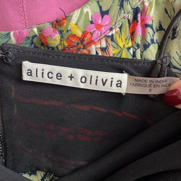 Loralee Embroidered Open-Back Fitted Dress - Picture 7 of 7